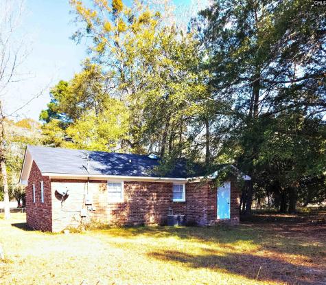 250 Dyson Street Manning SC 29102