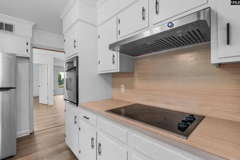 1811 Hobkirk Court Camden SC 29020