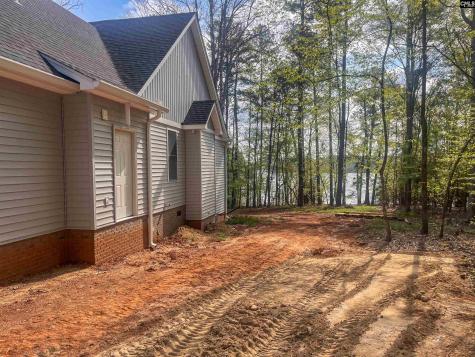 193 Lands End Lane Prosperity SC 29127