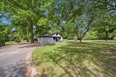 907 Amelia Street Newberry SC 29108