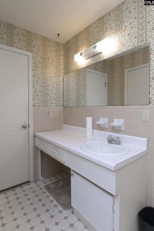 119 Pine Lane Cayce SC 29033