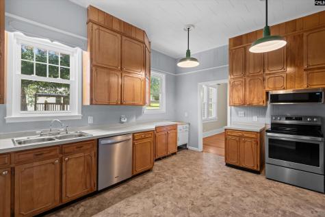 1719 Harrington Street Newberry SC 29108