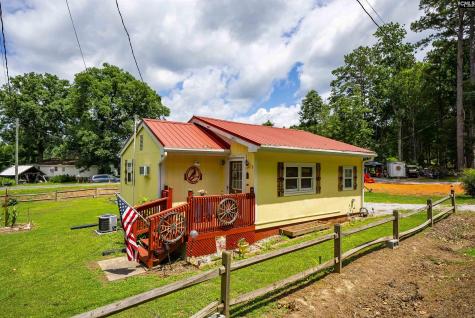124 Landing Road Prosperity SC 29127