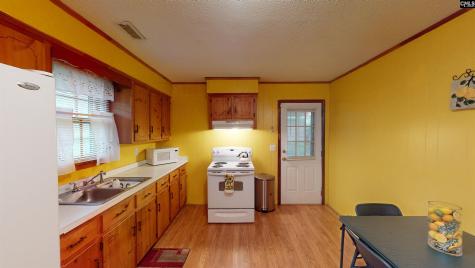 633 Sykes Street Manning SC 29102