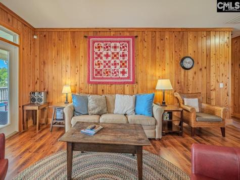 1296 Levi Street Manning SC 29102