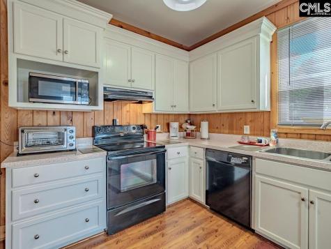 1296 Levi Street Manning SC 29102
