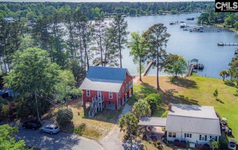 1296 Levi Street Manning SC 29102