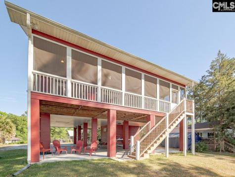 1296 Levi Street Manning SC 29102