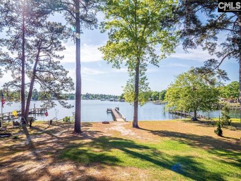 1296 Levi Street Manning SC 29102