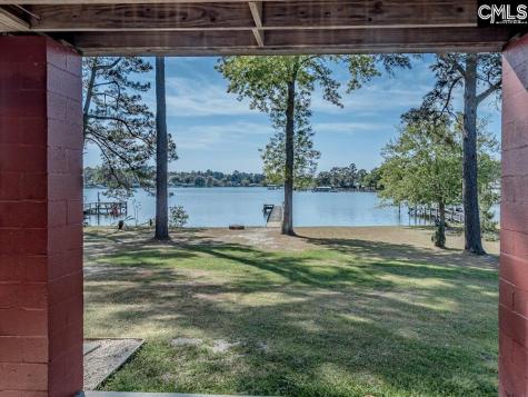 1296 Levi Street Manning SC 29102