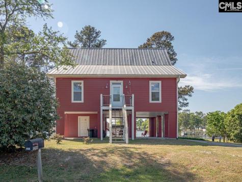 1296 Levi Street Manning SC 29102