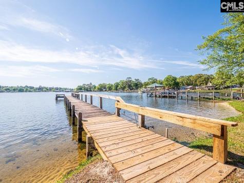 1296 Levi Street Manning SC 29102
