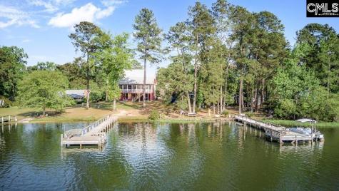 1296 Levi Street Manning SC 29102