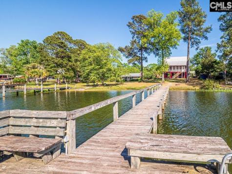 1296 Levi Street Manning SC 29102