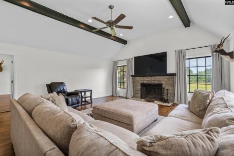213 Tombfield Road Camden SC 29020