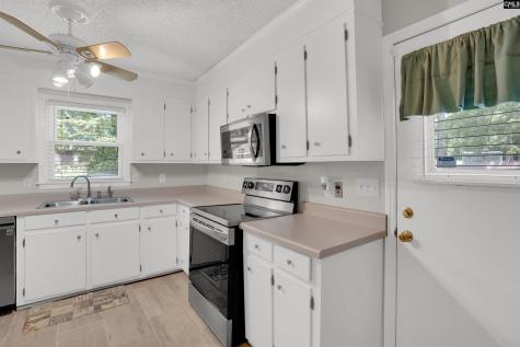 18 Southpine Court Columbia SC 29212