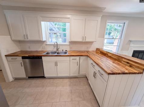 1817 Neptune Drive Columbia SC 29209