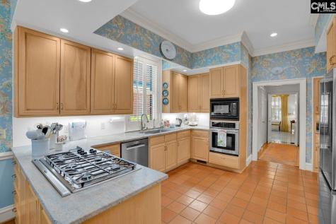 33 Lakeview Circle Columbia SC 29206