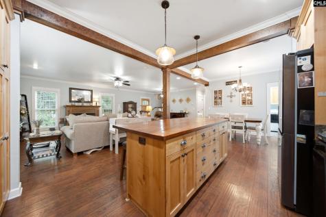 1634 Huttos Chapel Barnwell SC 29812