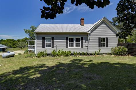 529 N Lee Street Leesville SC 29070