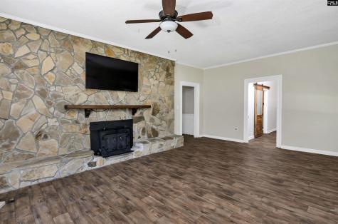 529 N Lee Street Leesville SC 29070