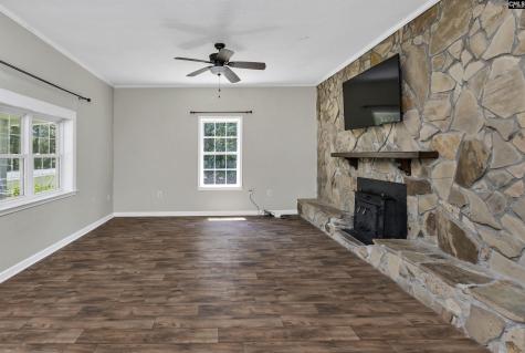 529 N Lee Street Leesville SC 29070