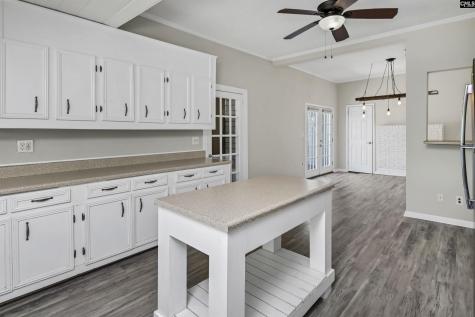 529 N Lee Street Leesville SC 29070