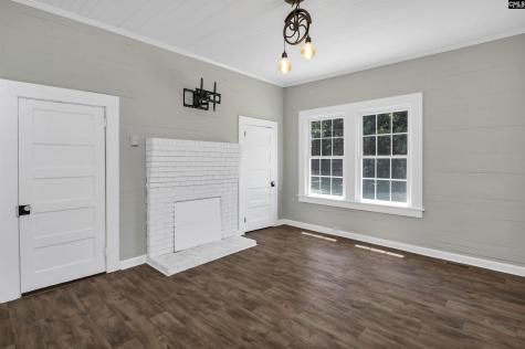 529 N Lee Street Leesville SC 29070