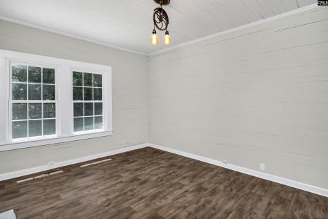 529 N Lee Street Leesville SC 29070