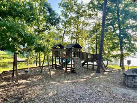 125 Forty Love Point Chapin SC 29036