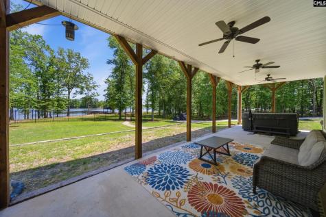 1199 Retreat Way Ridgeway SC 29130
