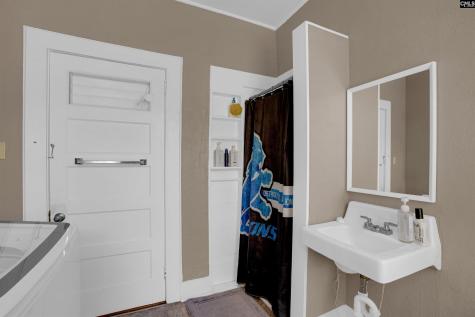 326 Lyles Street Cayce SC 29033