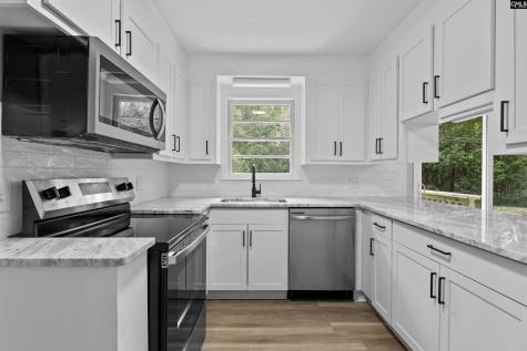 2529 Stonehenge Drive Cayce SC 29033