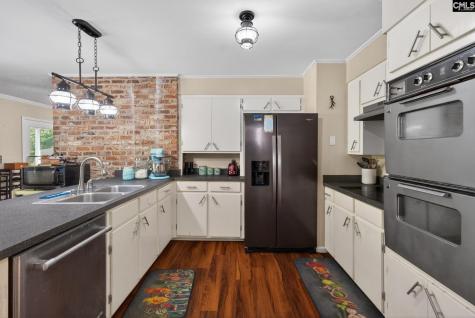 1813 Crossbrook Columbia SC 29212
