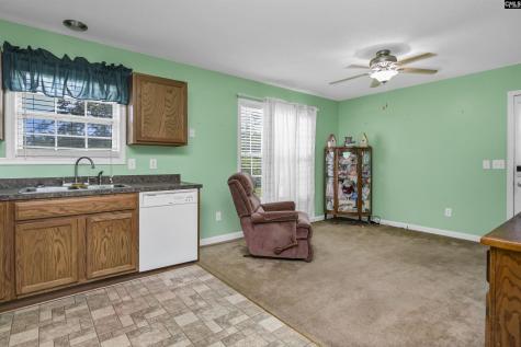 766 Johnson King Road Swansea SC 29160