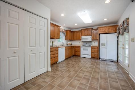 331 Bond Street Batesburg SC 29006