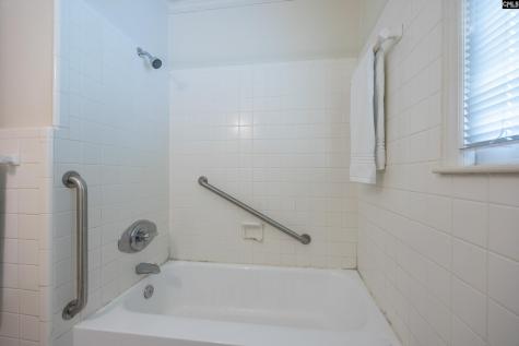 331 Bond Street Batesburg SC 29006