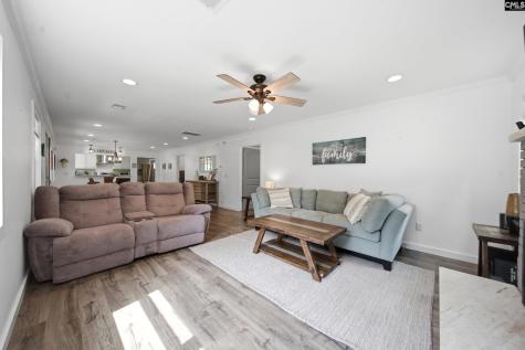 1691 Lakewood Drive Prosperity SC 29127
