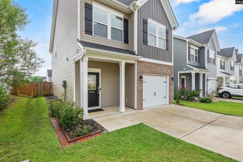1054 Crescent Moon Loop Hopkins SC 29061
