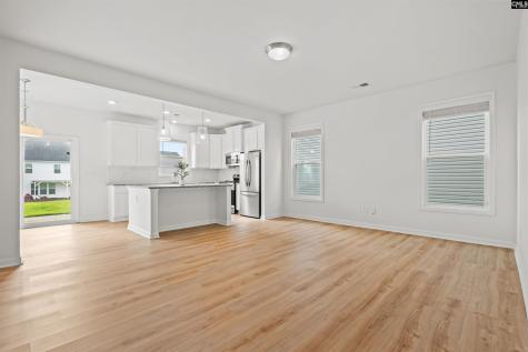 1054 Crescent Moon Loop Hopkins SC 29061