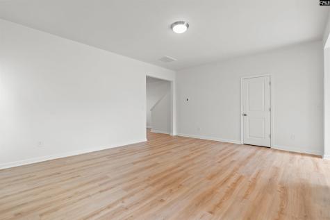 1054 Crescent Moon Loop Hopkins SC 29061