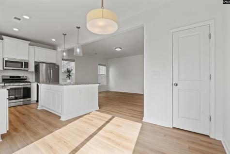 1054 Crescent Moon Loop Hopkins SC 29061