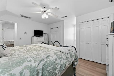 5950 Hampton Leas Lane Columbia SC 29209-1900