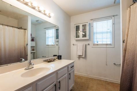 128 Sandy Creek Court Gaston SC 29053