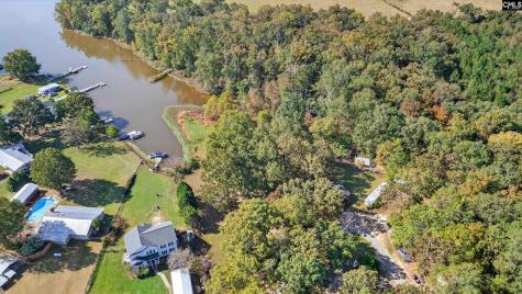 1109 Natures Cove Road Saluda SC 29138