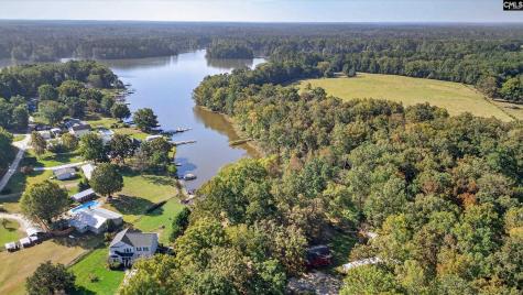 1109 Natures Cove Road Saluda SC 29138