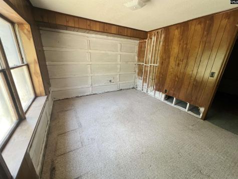 554 Woodland Road Silverstreet SC 29145