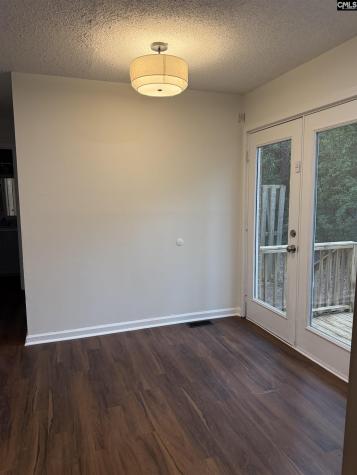 6 Crescent Lane Columbia SC 29212