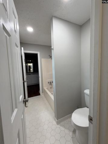 6 Crescent Lane Columbia SC 29212