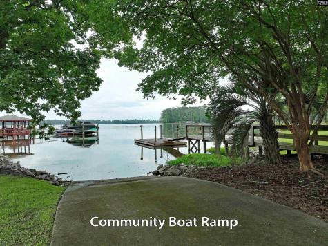 83 Beaufort Shores Prosperity SC 29127
